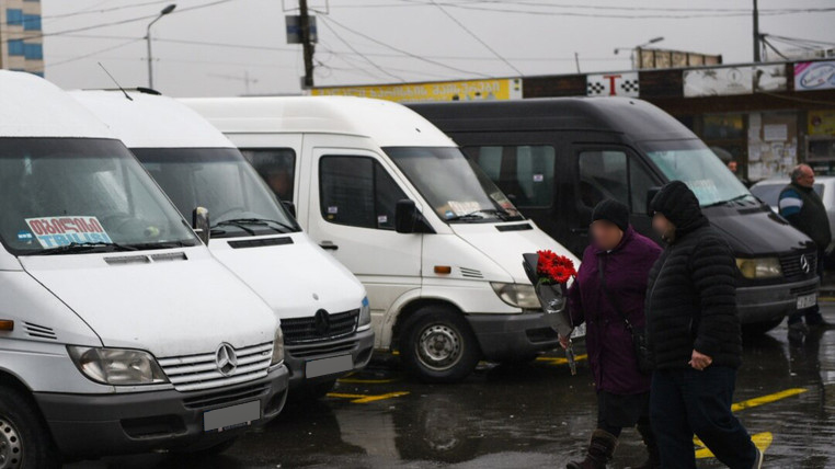 1-ლი იანვრიდან შორ მანძილზე მგზავრთა გადაყვანა მიკროავტობუსებით აიკრძალება
