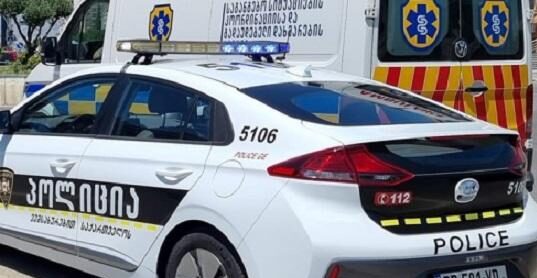 მამაკაცმა, საკუთარ სახლში უმისამართო სროლა განახორციელა, რა დროსაც დედა დაჭრა. სად მოხდა შემთხვევა?