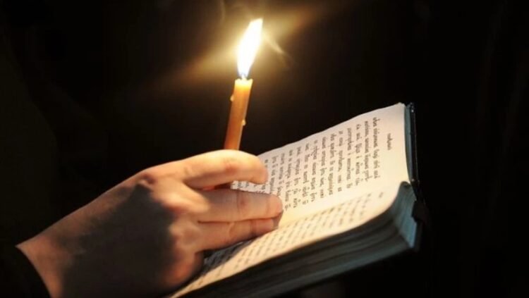 სასარგებლოა თუ არა ლოცვა, თუკი წაკითხულის შინაარსი არ გვესმის – მოძღვრის განმარტება